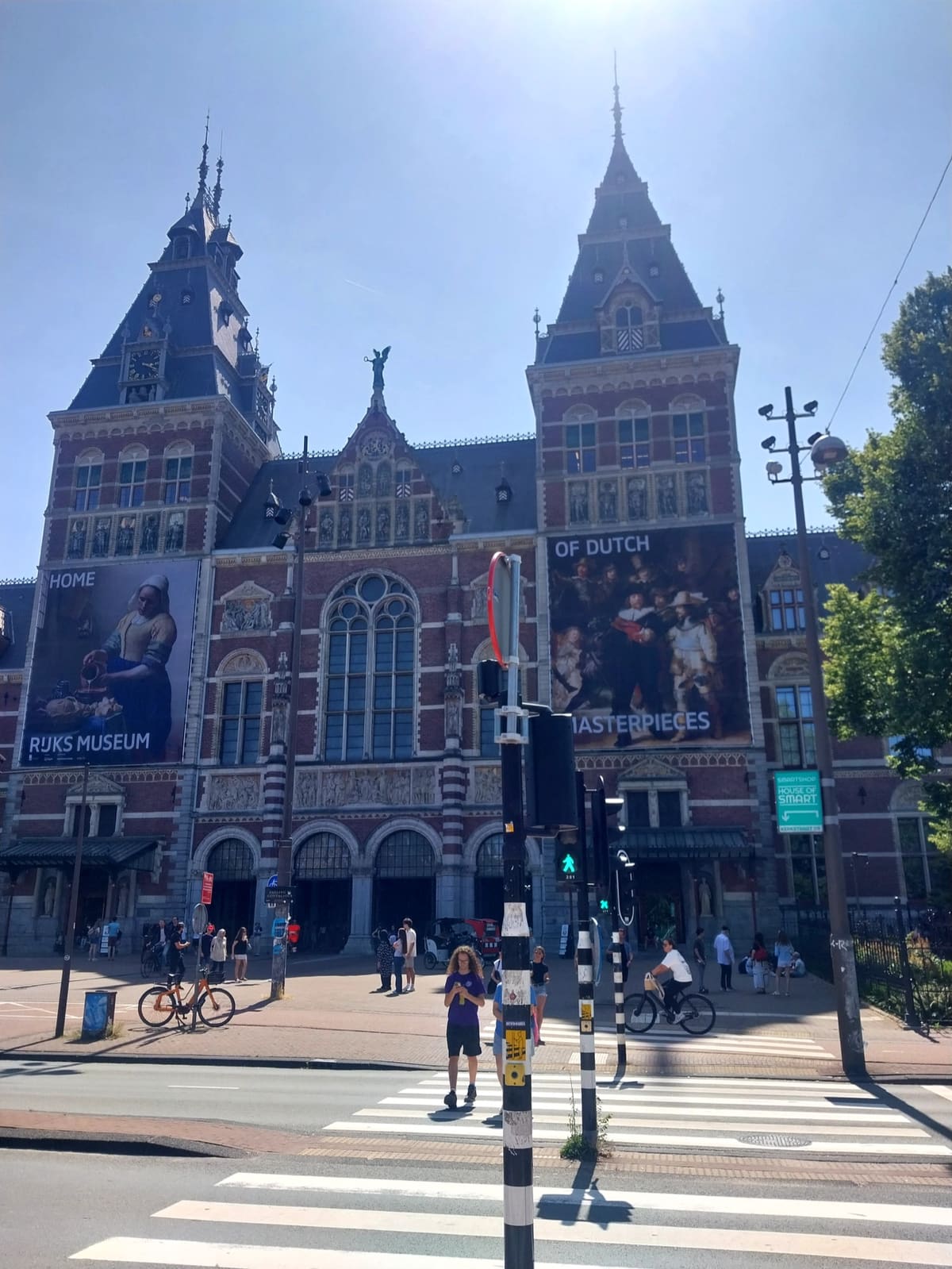 Front facade of the Rijksmuseum in Amsterdam