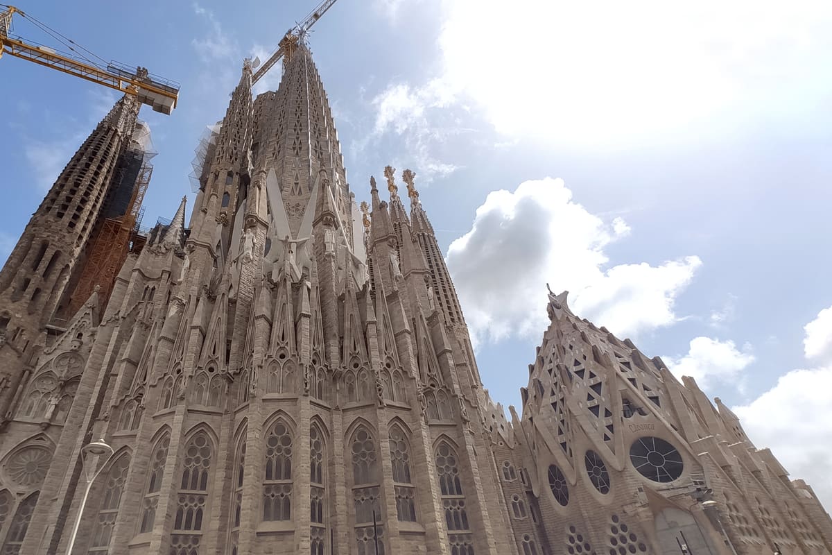 What to Do in Barcelona: 20 Best Things and a 3-Day Plan